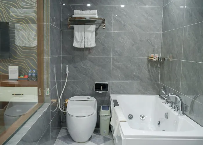 Sunland And Restaurant Khách sạn 4*