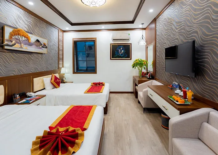 Sunland And Restaurant Hạ Long