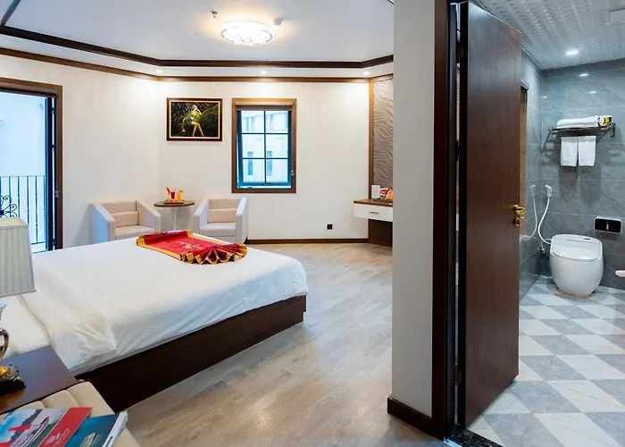 Sunland And Restaurant Khách sạn 4*