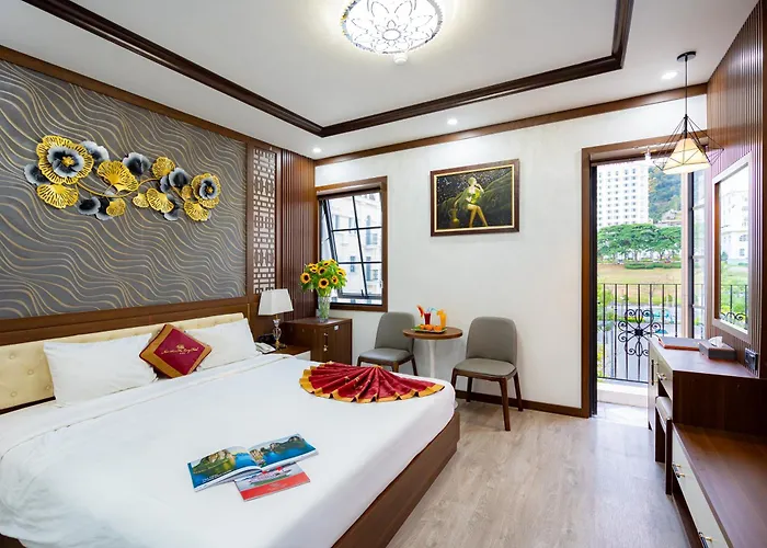 Sunland And Restaurant Khách sạn 4*
