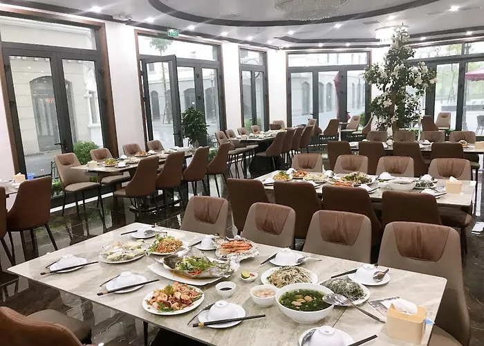Sunland And Restaurant
