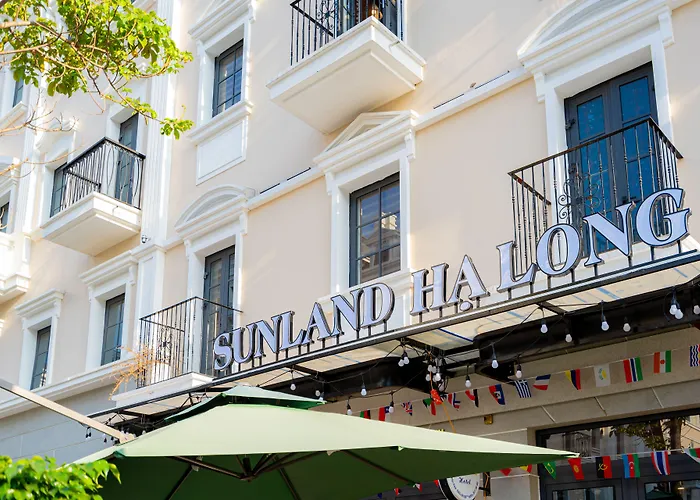 Sunland And Restaurant Hạ Long