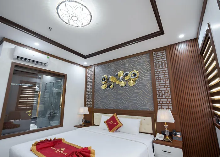 Sunland And Restaurant Khách sạn 4*